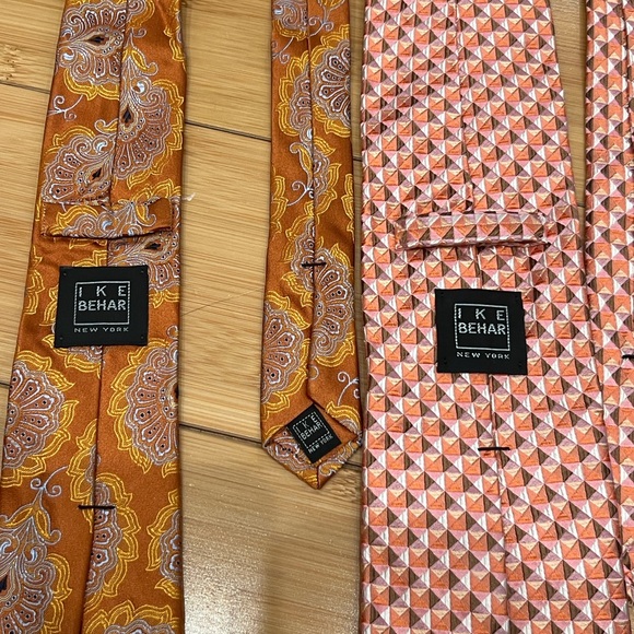 Ike Behar Orange and Pink Patterned Ties - Picture 3 of 9